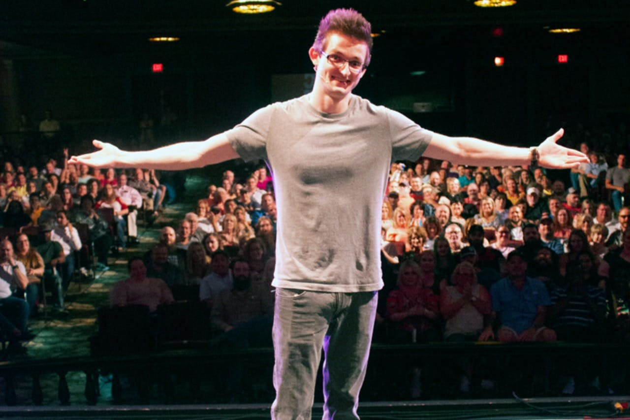 Las Vegas: R-Rated Magic Show - Photo 1 of 4